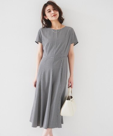 【きれいめ/洗える/夏ワンピ】ジオメトリック柄ワンピース