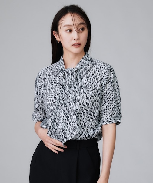 【通勤/オフィス】ジオメ柄ボウタイブラウス
