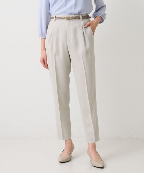 エアリータックテーパードパンツ