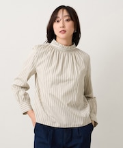 【コットン100/洗える】シャーリングフリルネックブラウス