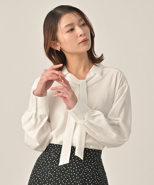 リラックスボウタイブラウス