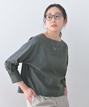 ボートネックブラウス