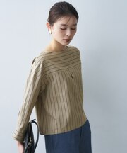 ボートネックブラウス