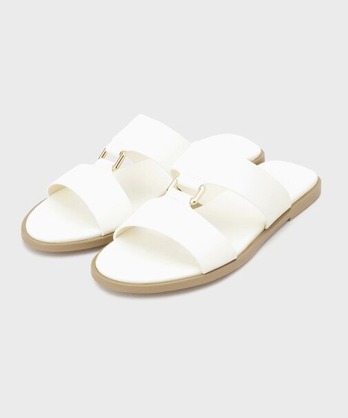 フラットサンダル