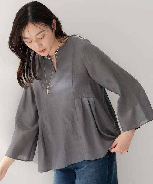 【接触冷感/程よい透け感】ドライタッチキーネックブラウス