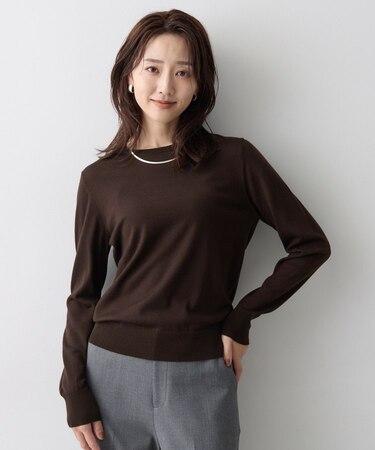ベーシッククルーネックニット