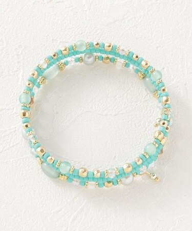 ビーズぐるぐるブレスレット