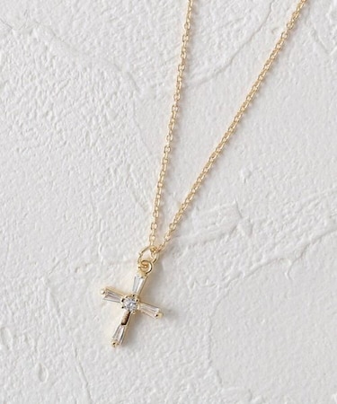 キュービッククロスプチペンダントネックレス