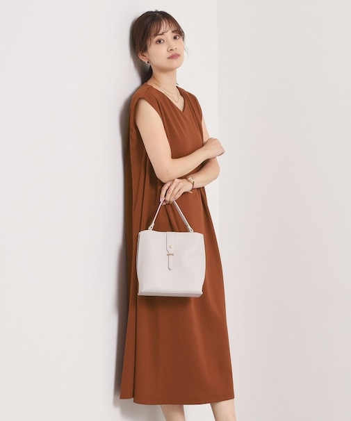 【冷感／吸水速乾／透け防止／洗濯機OK】カットジョーゼットタックワンピース