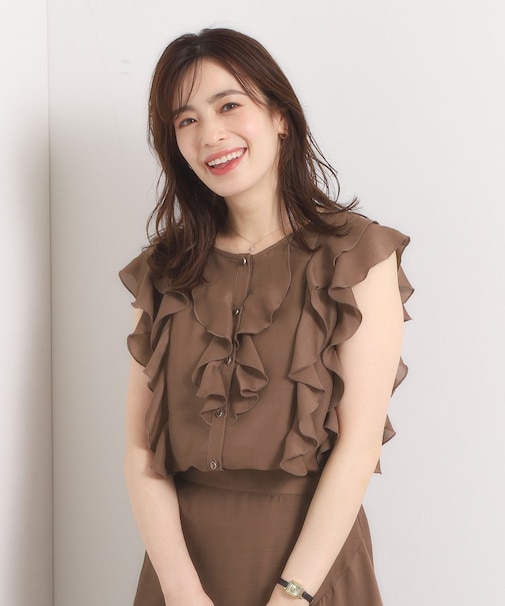 【手洗い可／セットアップ可】シアーフリルブラウス