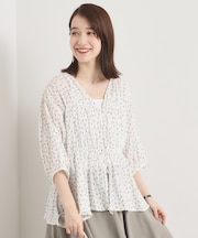 【手洗い可】花柄シャーリング前開きブラウス