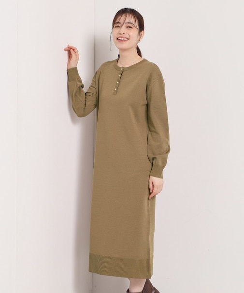 【縮みに強い／洗濯機OK】ヘンリーネックニットワンピース