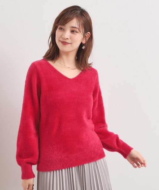 【手洗い可】フェザーヤーンVネックニット