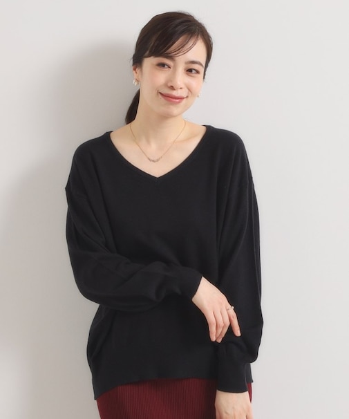 【静電気防止／手洗い可】クリーミータッチVネックニット