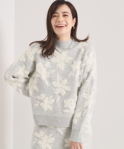 【手洗い可／セットアップ可】花柄フェザージャカードニット