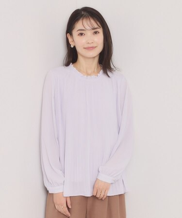 プリーツブラウス