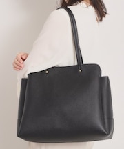 ＜楽もち＞軽量PU三層A4トート