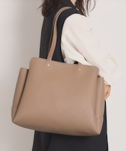 ＜楽もち＞軽量PU三層A4トート