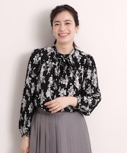 花柄ボウタイブラウス