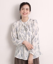 花柄ボウタイブラウス