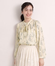 花柄ボウタイブラウス