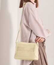 パンチングミニショルダー