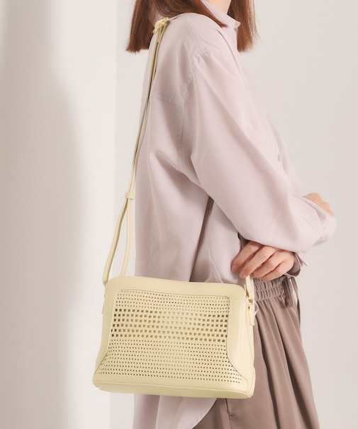 パンチングミニショルダー