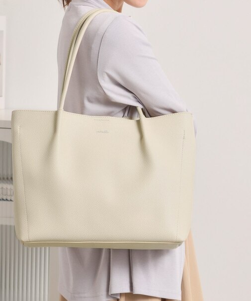 仕切りA4トート