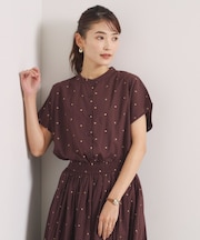 ラメドット刺繍ブラウス