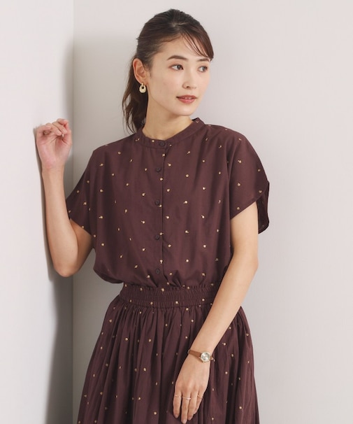 ラメドット刺繍ブラウス
