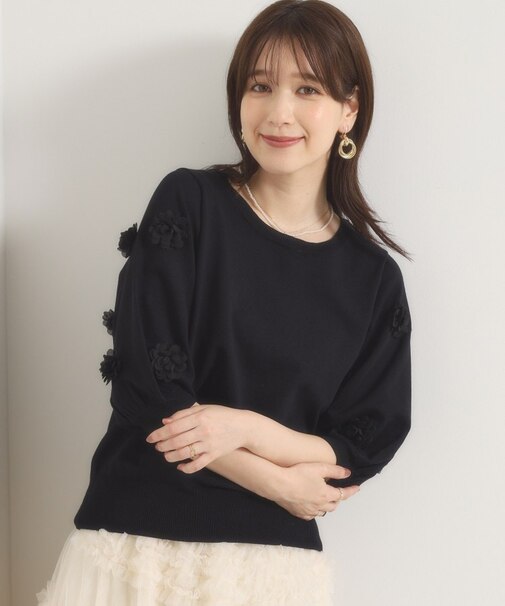 花モチーフ袖ニット
