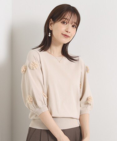 花モチーフ袖ニット
