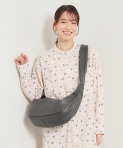 ソフティ合皮ラウンドショルダー