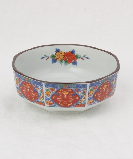 八角中鉢 赤絵牡丹