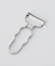 Simple Use 波型グリップステンレス製千切りピーラー
