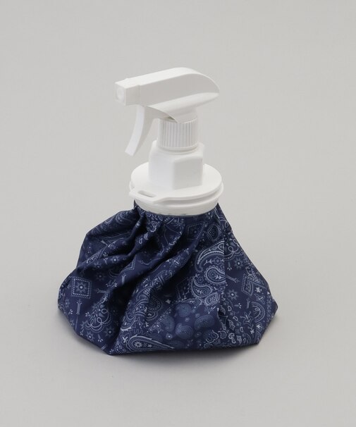 hieru スプレー氷のう ペイズリー ネイビー