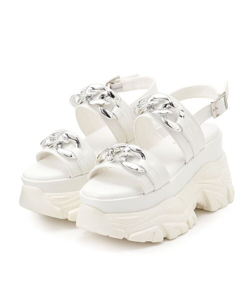 ビックチェーン付き厚底サンダル