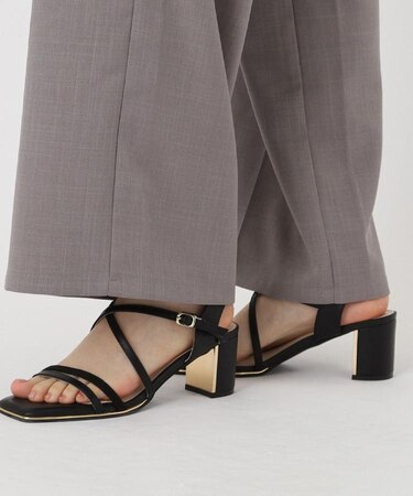 プレートヒールクロスベルトサンダル