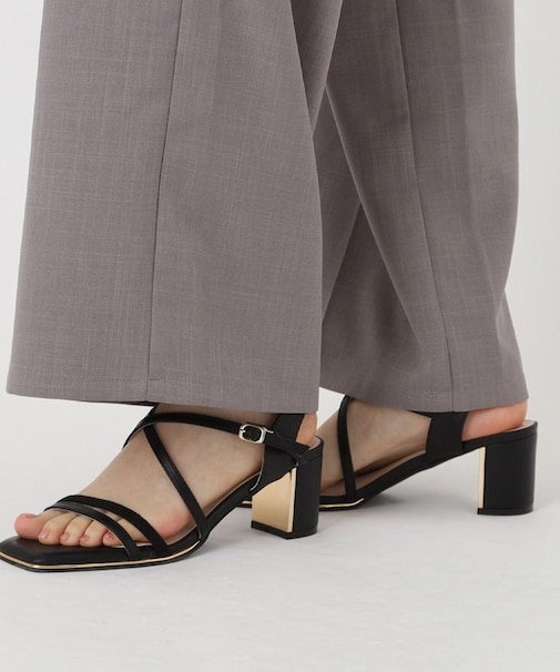 プレートヒールクロスベルトサンダル