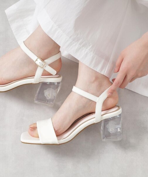 フラワークリアヒールサンダル