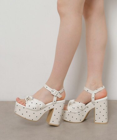 【ラク盛り／サンダル】リピーター続出／脚長美脚　ツイストリボンサンダル