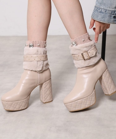 【ラク盛り／ショートブーツ】リピーター続出／脚長美脚 1足で８パターン楽しめる！マルチWAYショートブーツ