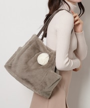 ポンポン付きタックトート