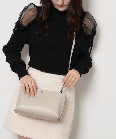 スクエアショルダーバッグ