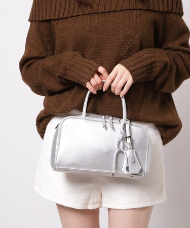 チャーム付横長ボストンバッグ