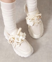 ツインリボンベルト付きラメスニーカー