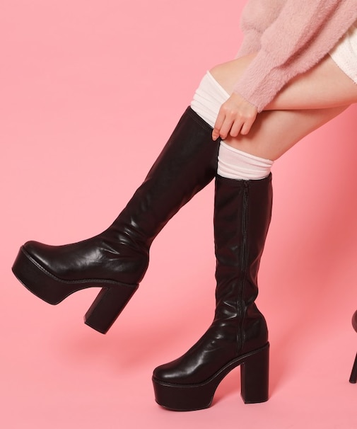 厚底プレーンブーツ