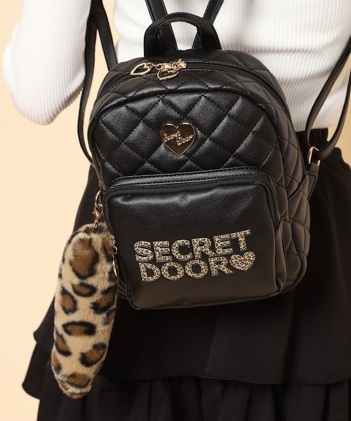 チャーム付きリュック｜エスペランサの通販｜&mall（アンドモール