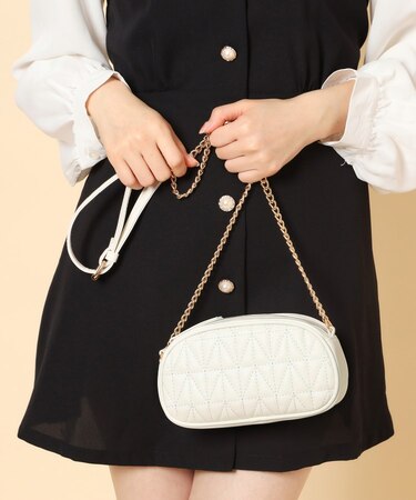 チェーン使いキルティングショルダー