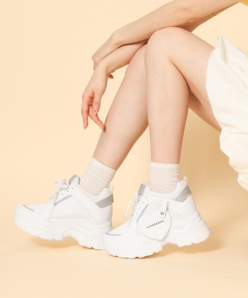 ハートチャームインヒールスニーカー